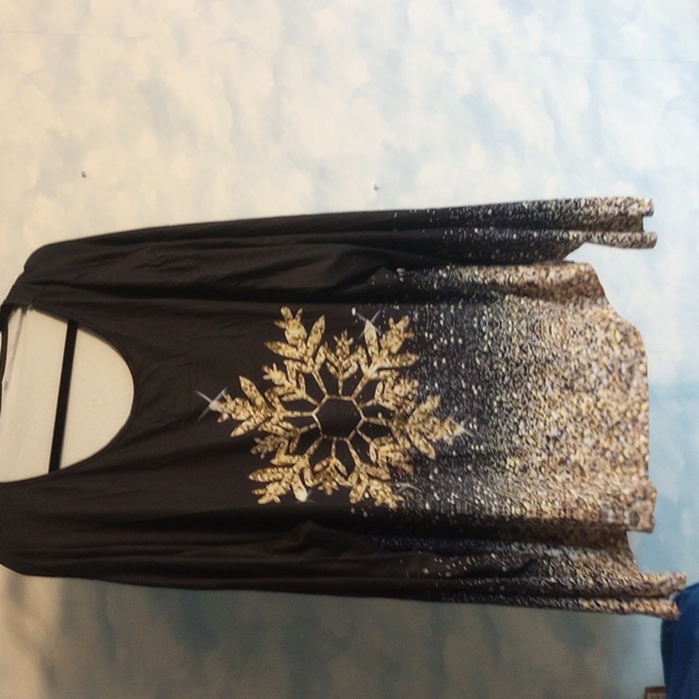 Long sleeve snowflake tunic